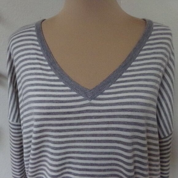 Joie Grey and White Striped V Neck Sweater - Picture 4 of 6